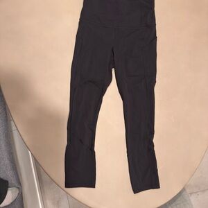 Lululemon women’s Black High-Waisted Leggings